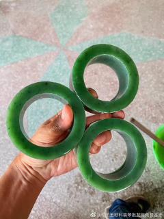 今天来说说怎样辨别和田玉碧玉和和田玉青玉?