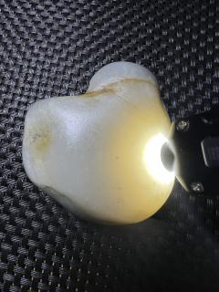 和田玉籽料青花原石,192.7克,黑白分明,是一块做料!
