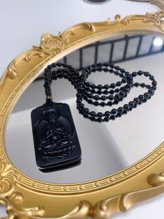 和田玉吊坠